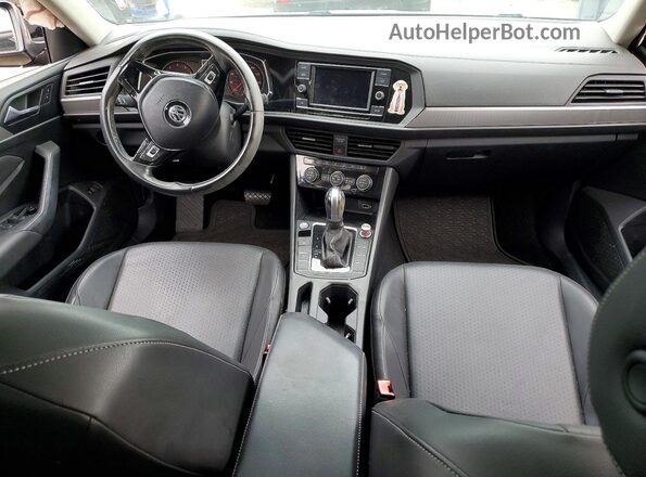 3VWCB7BU2KM174505 2019 VOLKSWAGEN JETTA Черный Вид панели приборов