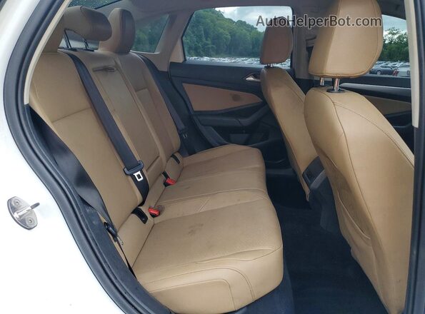 3VWCB7BU3LM065665 2020 VOLKSWAGEN JETTA White Вид задніх сидінь