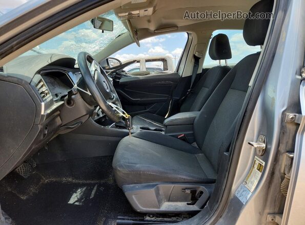 3VWCB7BU4LM004776 2020 VOLKSWAGEN JETTA Silver Front interior view