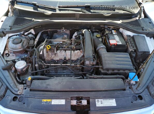 3VWCB7BU7KM247013 2019 VOLKSWAGEN JETTA White Սալոնի հետևի տեսք
