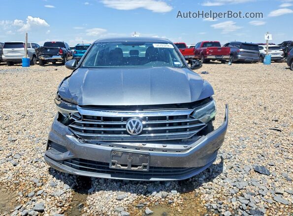 3VWCB7BUXLM031805 2020 VOLKSWAGEN JETTA Серебряный Вид спереди