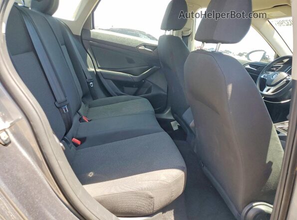 3VWCB7BUXLM031805 2020 VOLKSWAGEN JETTA Серебряный Вид задних сидений