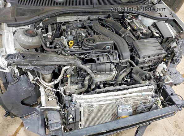 3VWCM7BU2NM029947 2022 VOLKSWAGEN JETTA White Widok wnętrza z tyłu