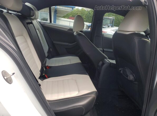 3VWD17AJ1HM407202 2017 VOLKSWAGEN JETTA White Вид задніх сидінь