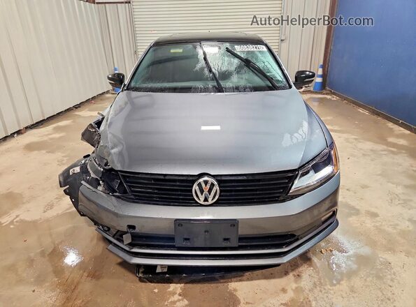 3VWD17AJ1JM213145 2018 VOLKSWAGEN JETTA Серый Вид спереди