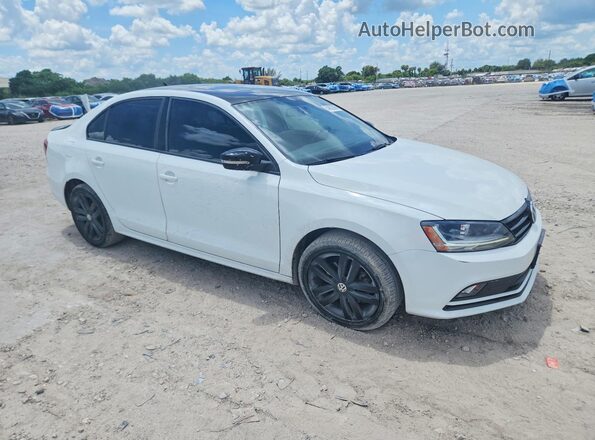 3VWD17AJ1JM228762 2018 VOLKSWAGEN JETTA White Delantero derecho