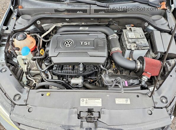 3VWD17AJ6JM241099 2018 VOLKSWAGEN JETTA Gray Widok wnętrza z tyłu