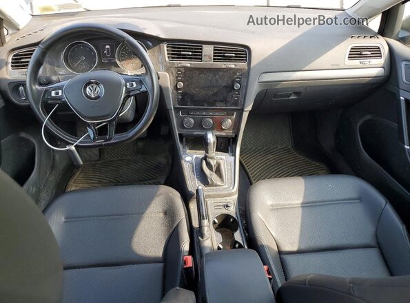 3VWD17AU2JM753047 2018 VOLKSWAGEN GOLF Charcoal Vista del salpicadero