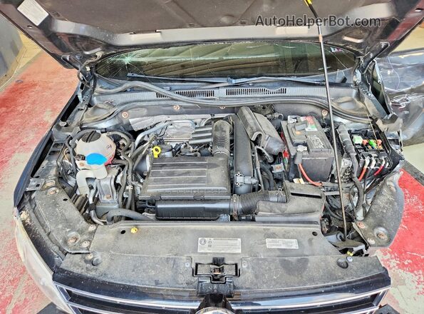 3VWD67AJ2GM398171 2016 VOLKSWAGEN JETTA Gray Rear interior view