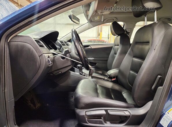 3VWD67AJ5GM415593 2016 VOLKSWAGEN JETTA Blue Widok wnętrza z przodu
