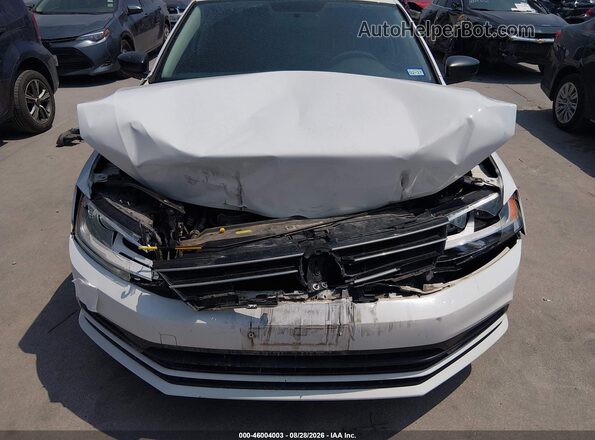 3VWD67AJ6GM264635 2016 VOLKSWAGEN JETTA White Front view