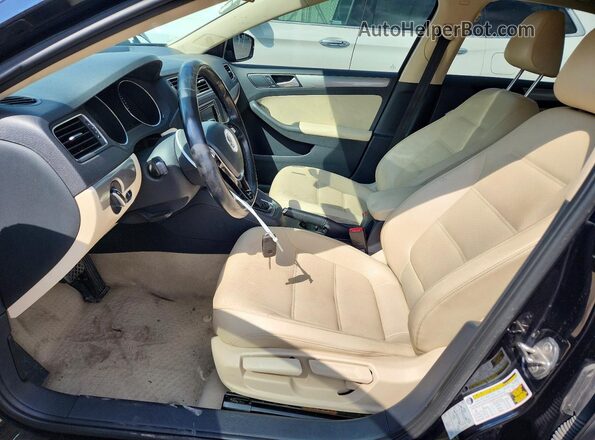 3VWD67AJ7GM363206 2016 VOLKSWAGEN JETTA Black Вид салону спереду
