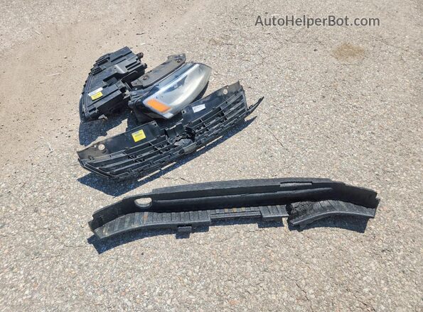 3VWD67AJ9GM369136 2016 VOLKSWAGEN JETTA Gray Vista del compartimento del motor