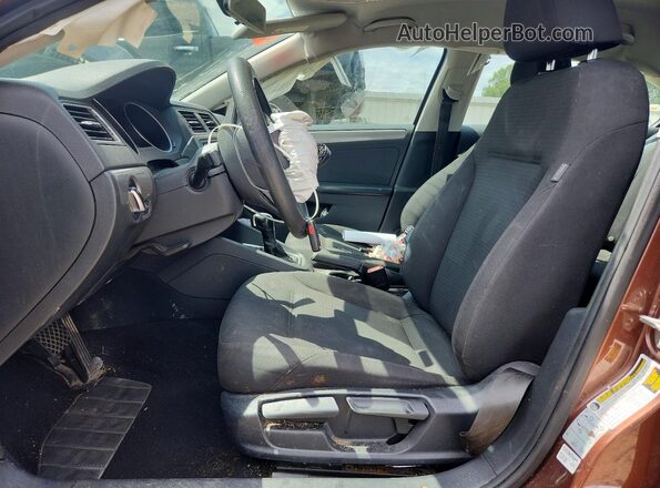 3VWD67AJ9GM402605 2016 VOLKSWAGEN JETTA Коричневый Вид салона спереди