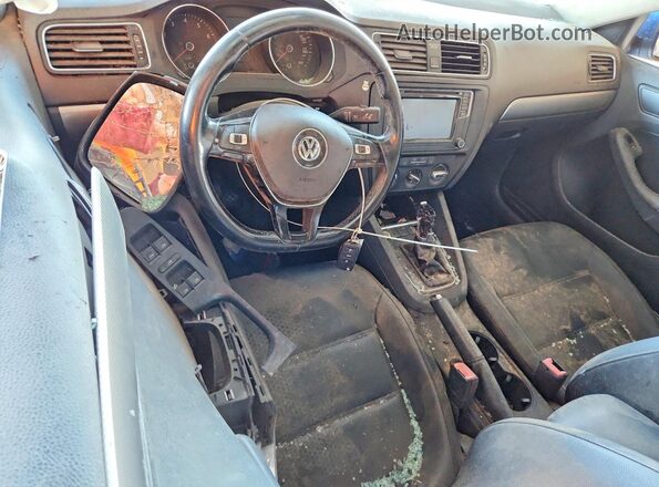 3VWDB7AJ0HM225309 2017 VOLKSWAGEN JETTA Синий Вид панели приборов