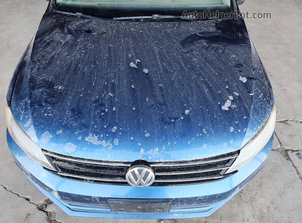 3VWDB7AJ0HM225309 2017 VOLKSWAGEN JETTA Синий Вид задней части салона