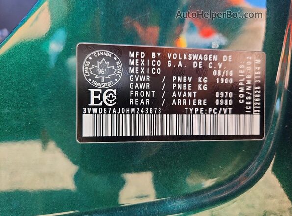 3VWDB7AJ0HM243678 2017 VOLKSWAGEN JETTA Green ძრავის განყოფილების ხედი
