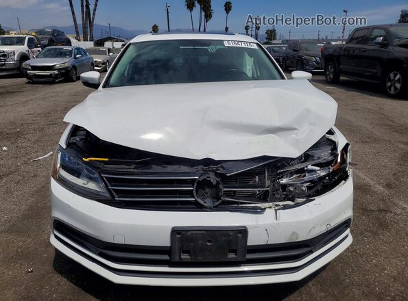3VWDB7AJ0HM270699 2017 VOLKSWAGEN JETTA Белый Вид спереди