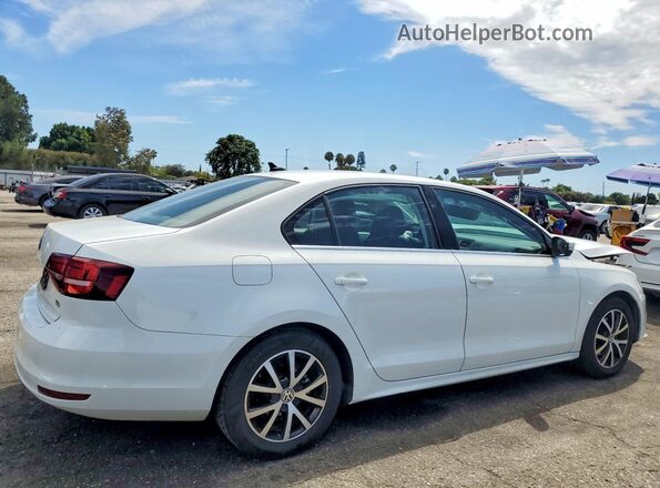3VWDB7AJ0HM270699 2017 VOLKSWAGEN JETTA Белый Задняя правая четверть