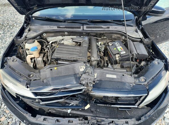 3VWDB7AJ0JM209665 2018 VOLKSWAGEN JETTA Black უკანა სალონის ხედი