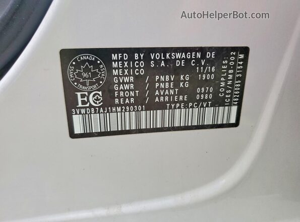 3VWDB7AJ1HM290301 2017 VOLKSWAGEN JETTA White Vista del compartimento del motor