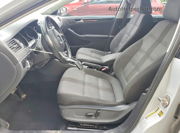3VWDB7AJ1HM290301 2017 VOLKSWAGEN JETTA White Vista interior delantera