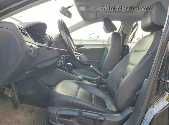 3VWDB7AJ1HM399552 2017 VOLKSWAGEN JETTA Black Widok wnętrza z przodu