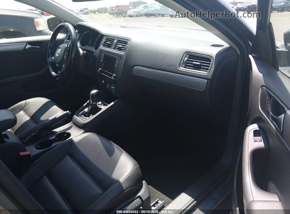 3VWDB7AJ1HM410632 2017 VOLKSWAGEN JETTA Gray Vista interior delantera