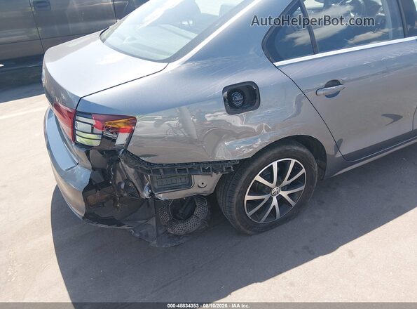 3VWDB7AJ1HM410632 2017 VOLKSWAGEN JETTA Gray 
