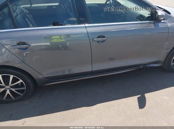 3VWDB7AJ1HM410632 2017 VOLKSWAGEN JETTA Gray 