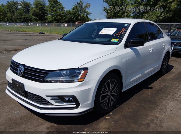 3VWDB7AJ3JM236035 2018 VOLKSWAGEN JETTA White Front left
