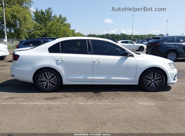 3VWDB7AJ3JM236035 2018 VOLKSWAGEN JETTA White Rear interior view