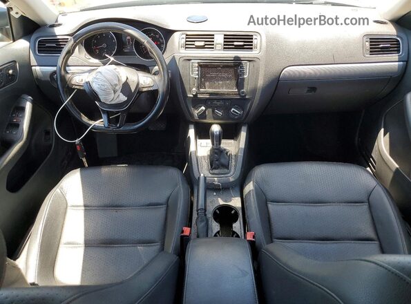 3VWDB7AJ4HM206603 2017 VOLKSWAGEN JETTA Gray Widok deski rozdzielczej