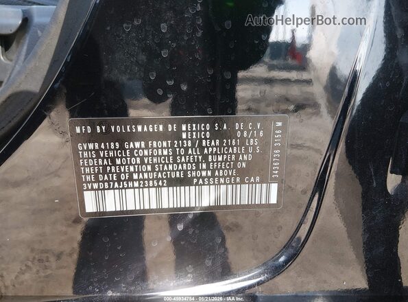3VWDB7AJ5HM238542 2017 VOLKSWAGEN JETTA Черный Вид подкапотного пространства