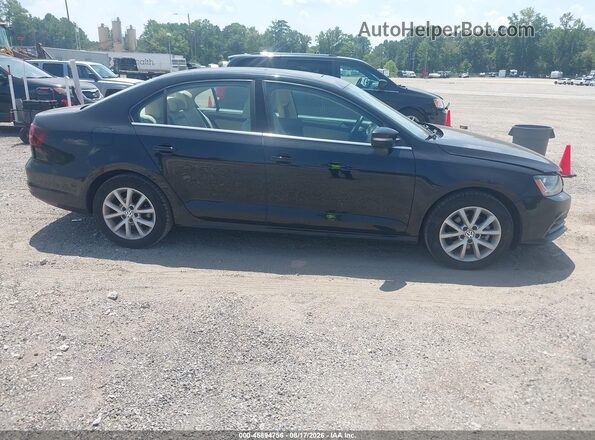 3VWDB7AJ5HM312459 2017 VOLKSWAGEN JETTA Black Widok wnętrza z tyłu