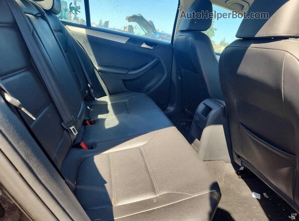 3VWDB7AJ5HM335613 2017 VOLKSWAGEN JETTA Black უკანა სავარძლების ხედი
