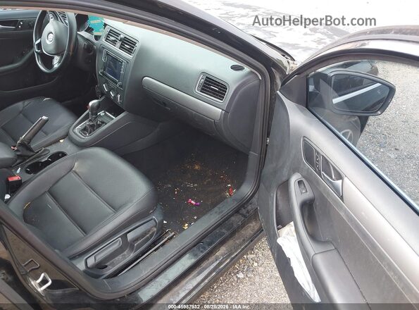 3VWDB7AJ5HM396119 2017 VOLKSWAGEN JETTA Black Vista interior delantera