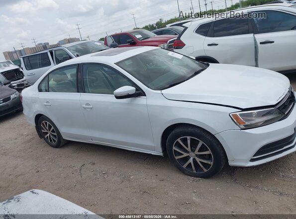 3VWDB7AJ5JM237641 2018 VOLKSWAGEN JETTA White Widok wnętrza z tyłu