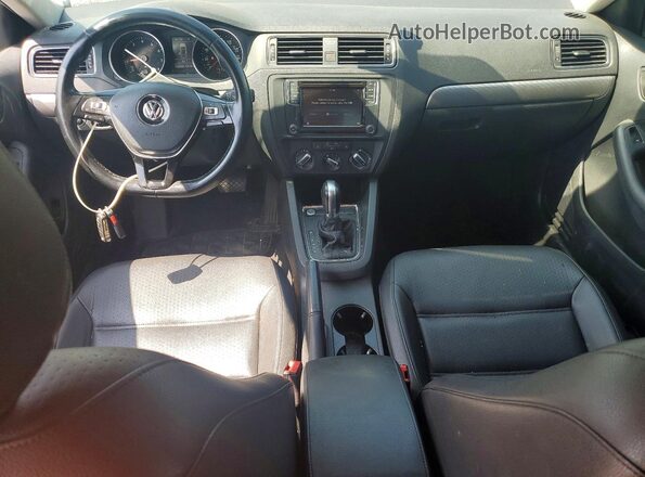 3VWDB7AJ6HM239134 2017 VOLKSWAGEN JETTA Gray Widok deski rozdzielczej