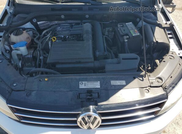 3VWDB7AJ6HM336236 2017 VOLKSWAGEN JETTA White უკანა სალონის ხედი