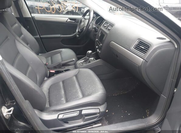 3VWDB7AJ7HM310941 2017 VOLKSWAGEN JETTA Black Widok wnętrza z przodu