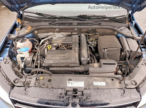 3VWDB7AJ8HM394896 2017 VOLKSWAGEN JETTA Blue Vista interior trasera