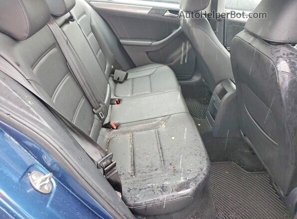 3VWDB7AJ8HM394896 2017 VOLKSWAGEN JETTA Blue Vista de los asientos traseros