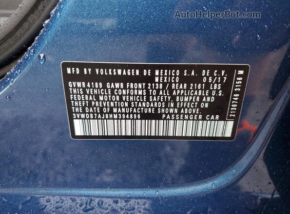 3VWDB7AJ8HM394896 2017 VOLKSWAGEN JETTA Blue Vista del compartimento del motor