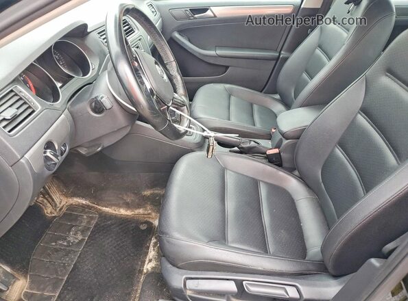 3VWDB7AJ8HM396325 2017 VOLKSWAGEN JETTA Black Widok wnętrza z przodu