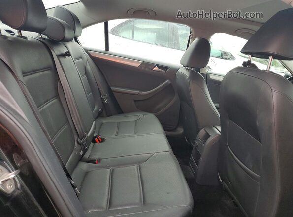 3VWDB7AJ8HM396325 2017 VOLKSWAGEN JETTA Black Widok tylnych siedzeń