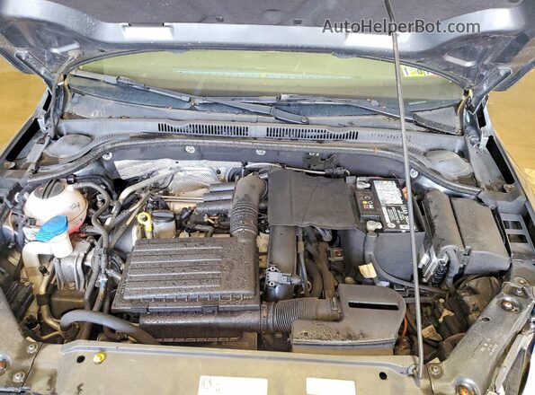 3VWDB7AJ8HM413379 2017 VOLKSWAGEN JETTA Gray Rear interior view