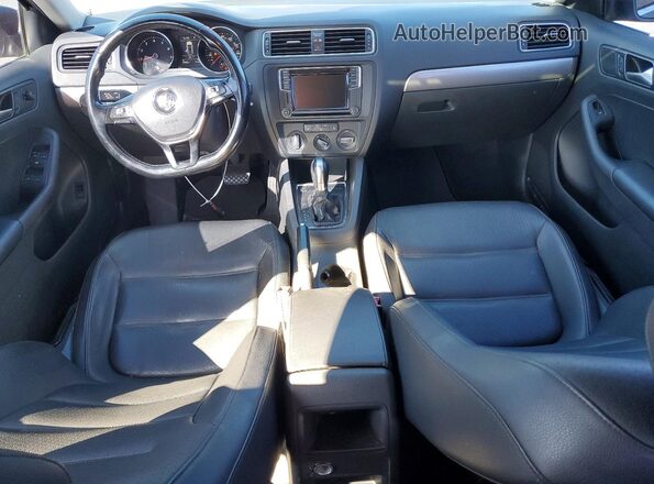 3VWDB7AJ9HM299473 2017 VOLKSWAGEN JETTA Gray Vista del salpicadero