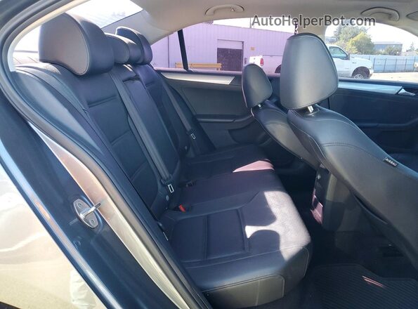 3VWDB7AJ9HM299473 2017 VOLKSWAGEN JETTA Gray Vista de los asientos traseros