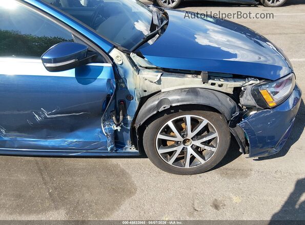 3VWDB7AJXHM342301 2017 VOLKSWAGEN JETTA Синий Вид спереди